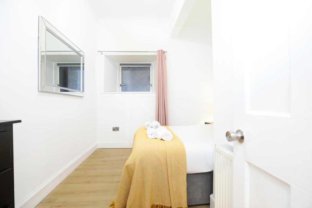 Stunning Modern 3 Bedroom Apartment Edimburgo Exterior foto